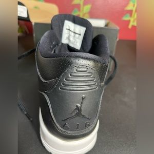 Air Jordan 3 Retro BG
